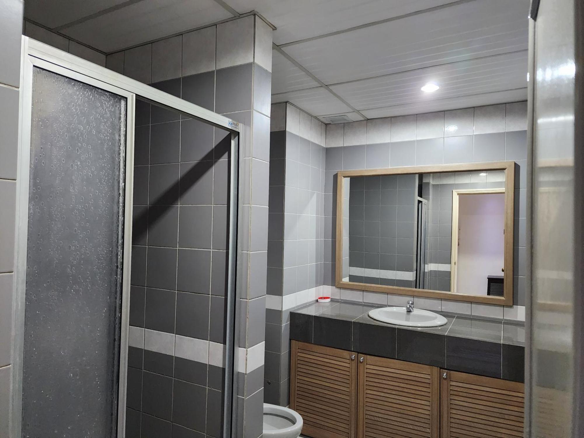 Riverbank Suites Kuching Waterfront Экстерьер фото